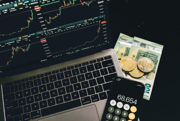 Mitigación del Cumplimiento en los Acuerdos de Staking de Criptoactivos en la UE